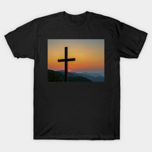 Sun rising at Pretty Place T-Shirt